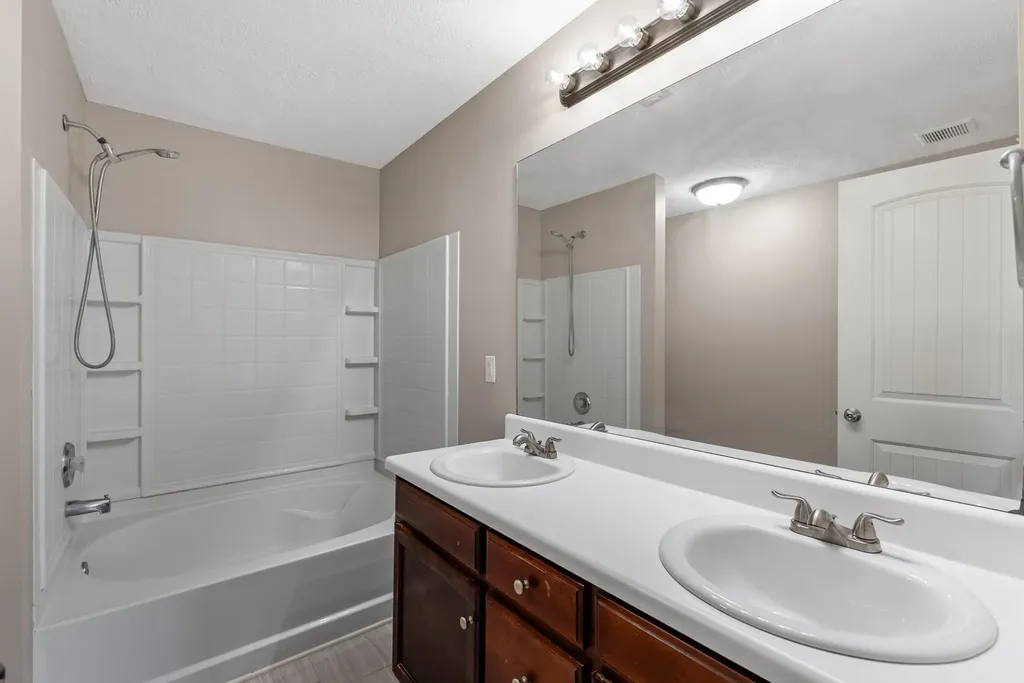 4254 Aurora Circle Murfreesboro TN 37127