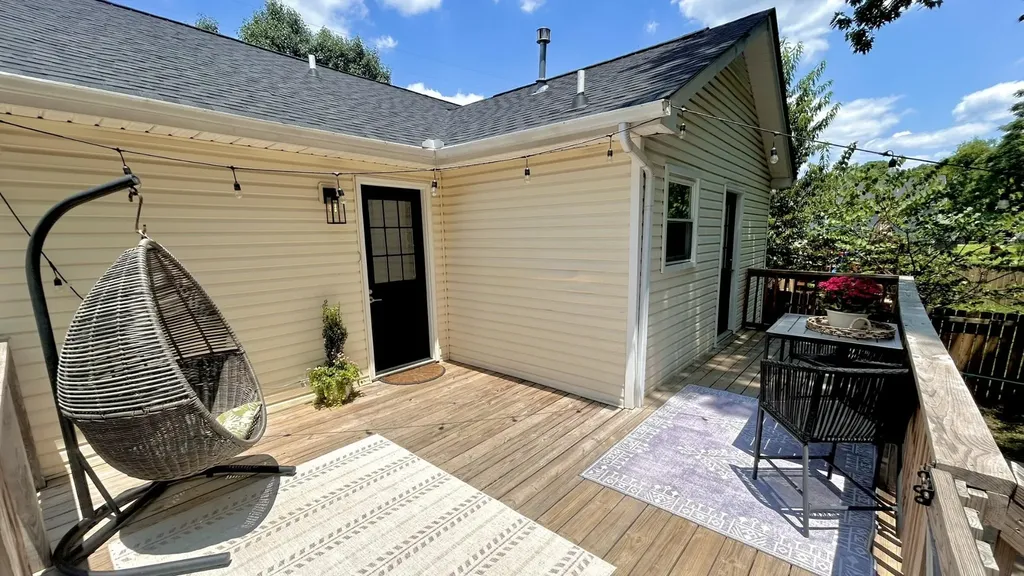 2525 Slaydon Drive Nashville TN 37207