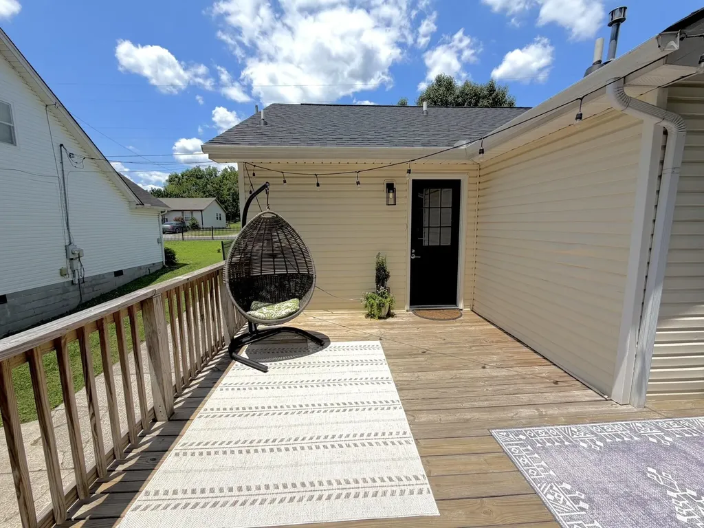 2525 Slaydon Drive Nashville TN 37207