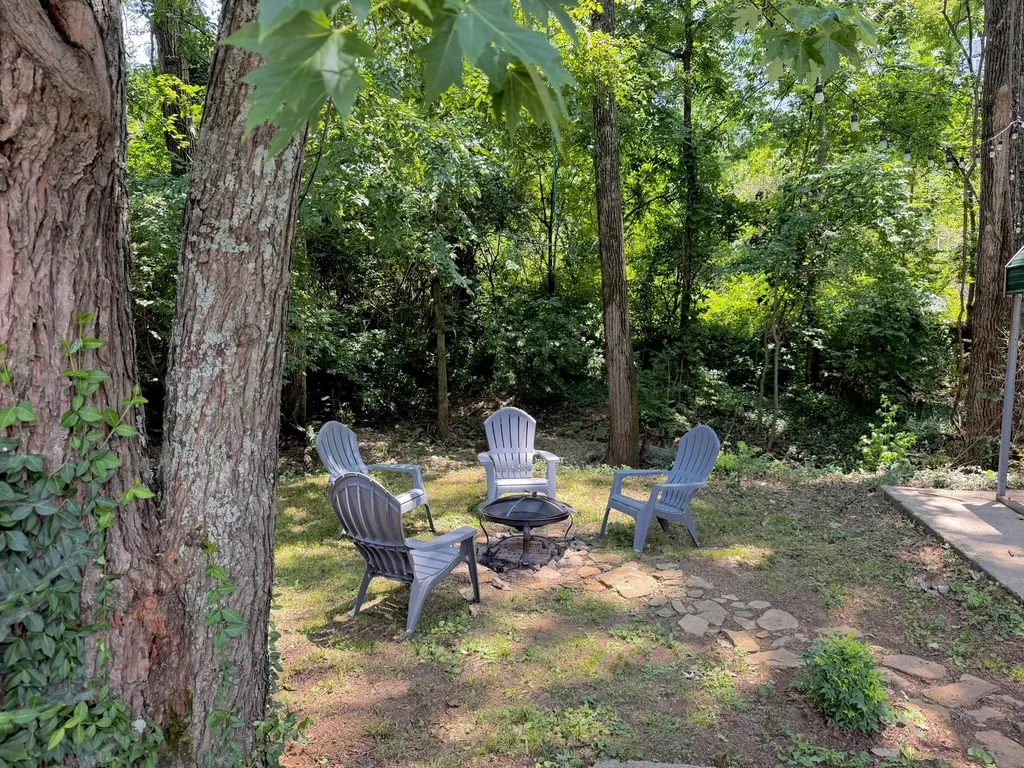 2525 Slaydon Drive Nashville TN 37207
