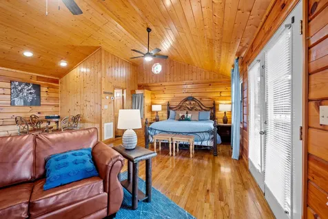 1529 Bears Den Way Sevierville TN 37862