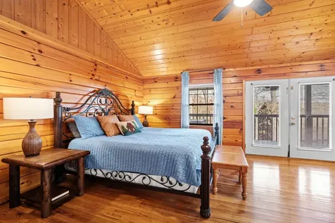1529 Bears Den Way Sevierville TN 37862