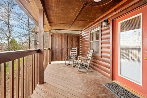1529 Bears Den Way Sevierville TN 37862