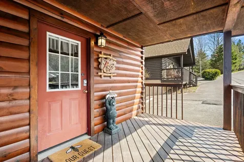1529 Bears Den Way Sevierville TN 37862