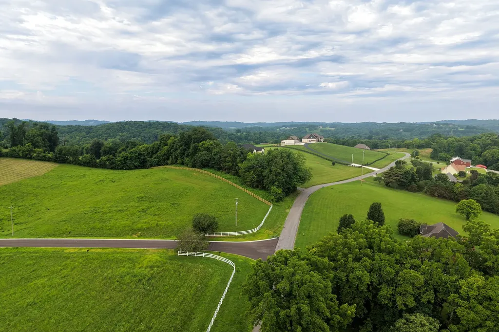 0 Skyridge Subdivision Wartrace TN 37183