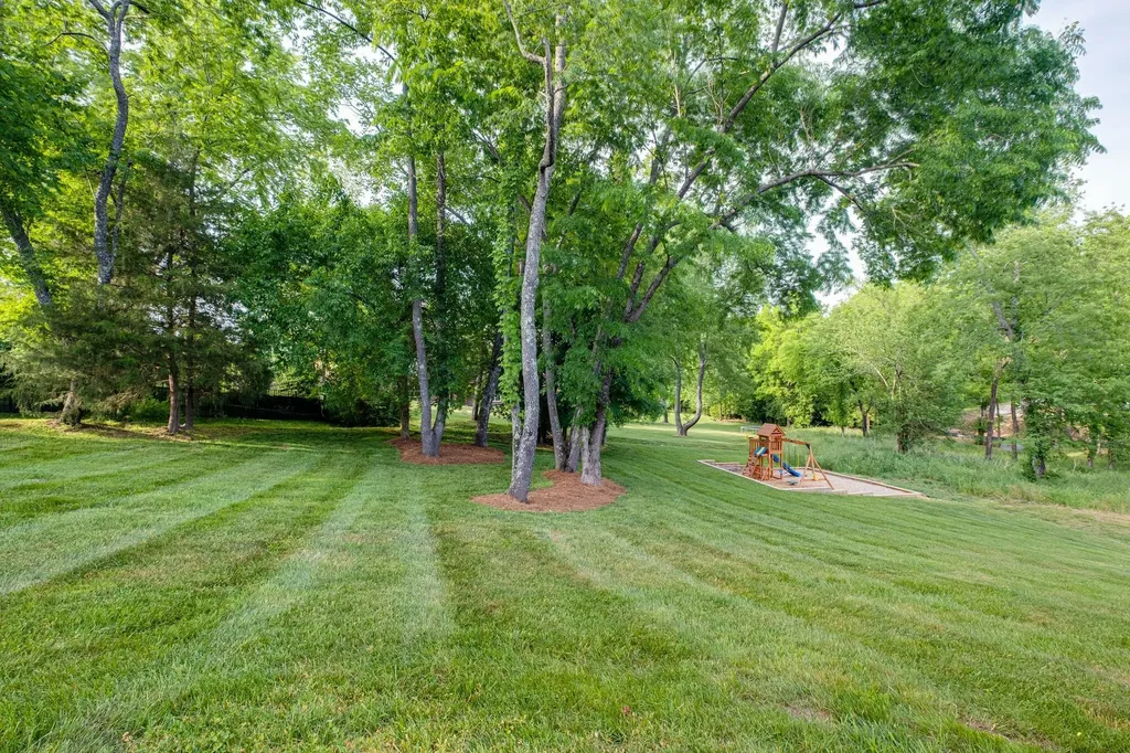 8231 Glover Drive Brentwood TN 37027