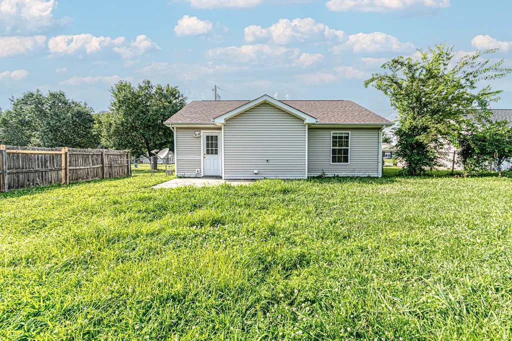 316 Audrea Lane Clarksville TN 37042