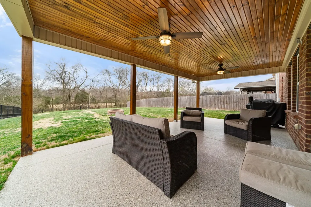 1003 Benwick Road Hendersonville TN 37075