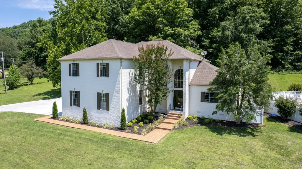 4046 New Highway 96, W Franklin TN 37064