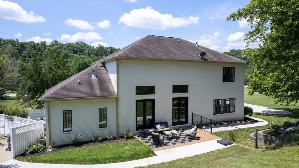 4046 New Highway 96, W Franklin TN 37064