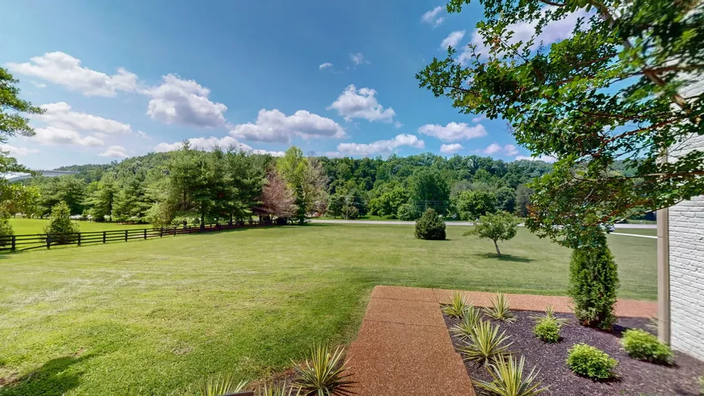 4046 New Highway 96, W Franklin TN 37064