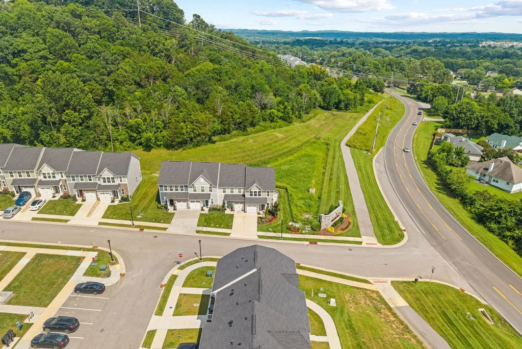 1000 Mountain View Drive Thompsons Station TN 37179