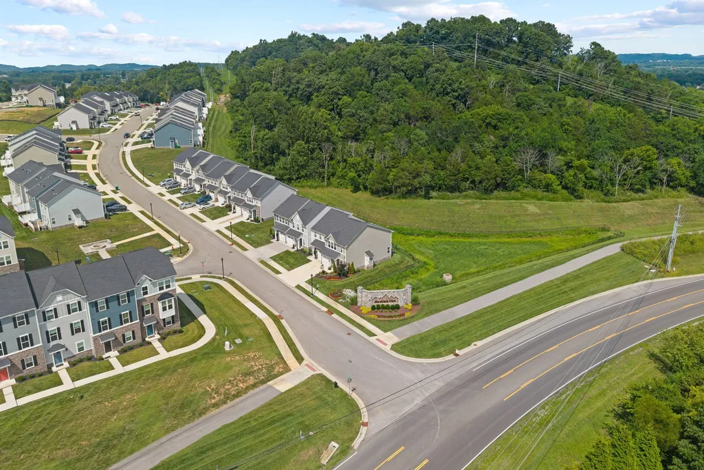 1000 Mountain View Drive Thompsons Station TN 37179