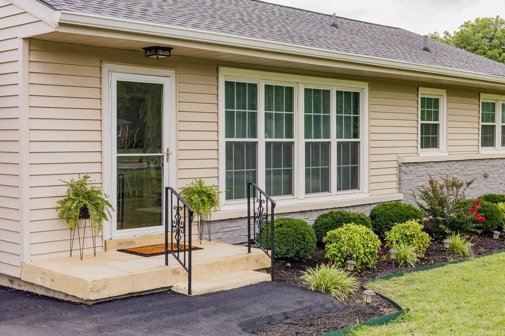 4428 Saunders Avenue Nashville TN 37216
