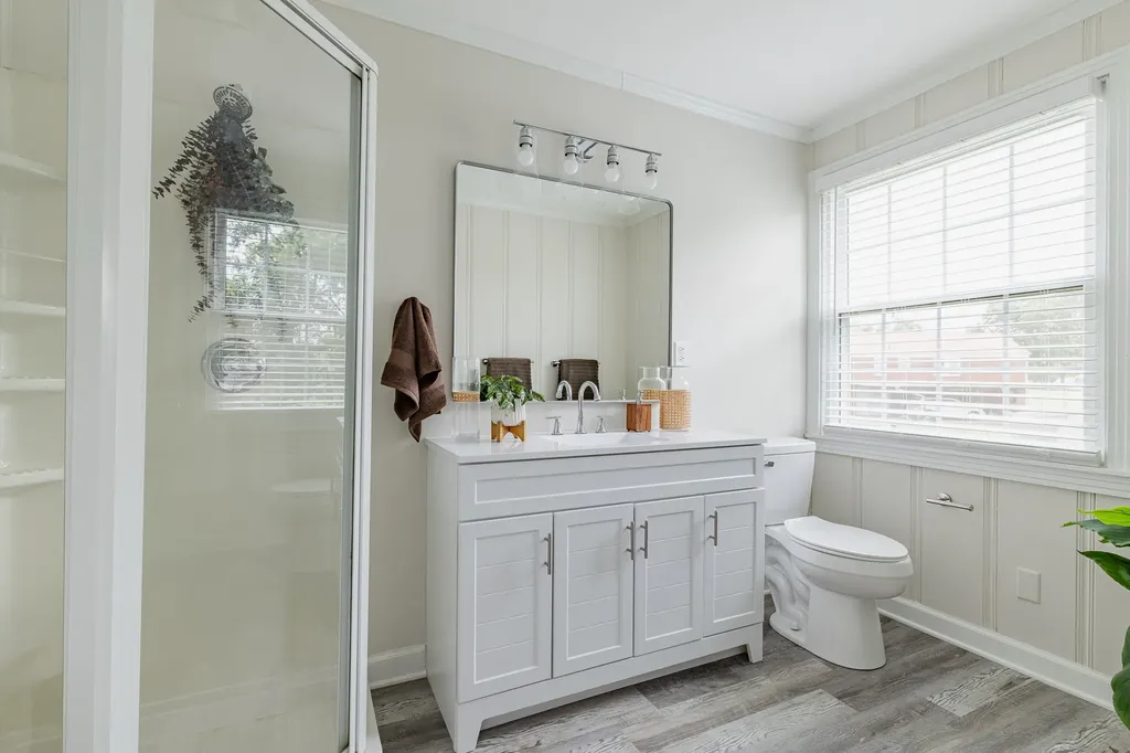 4428 Saunders Avenue Nashville TN 37216