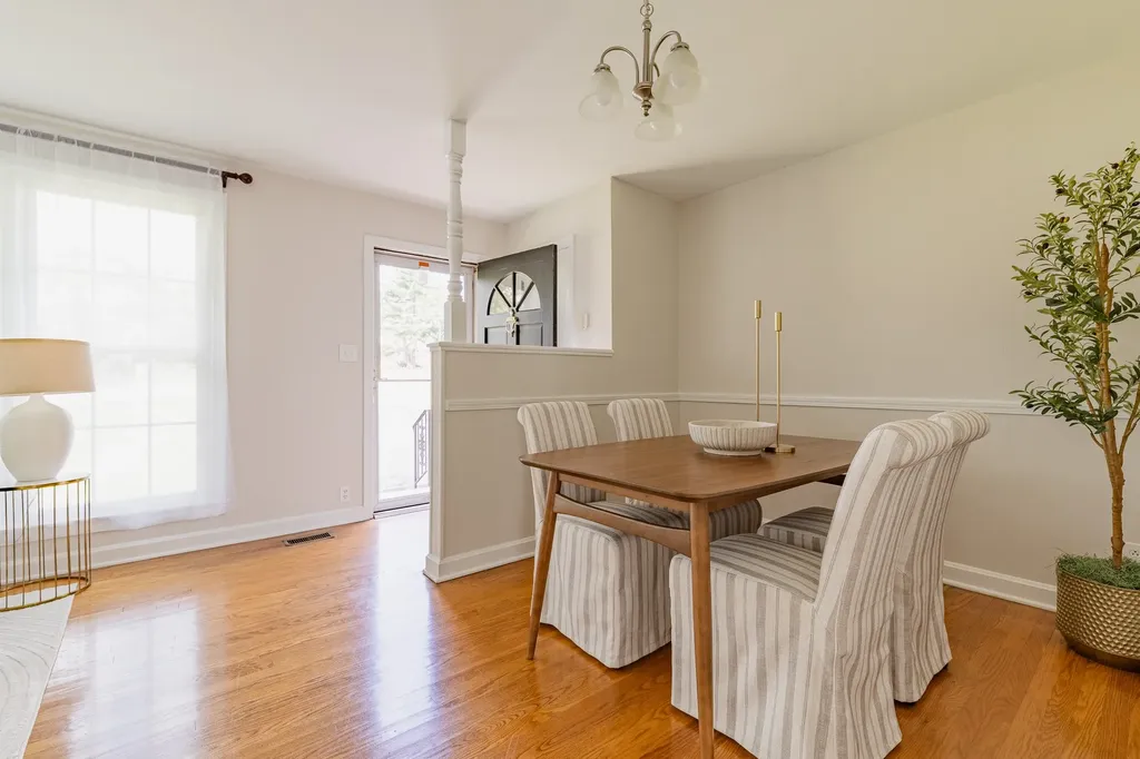 4428 Saunders Avenue Nashville TN 37216