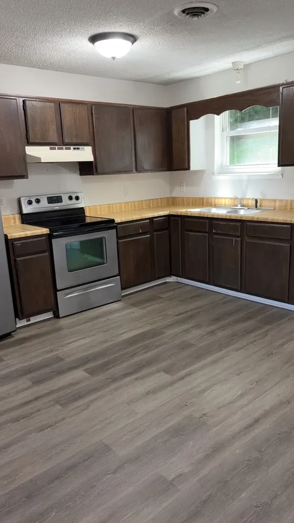 443 Cedarmont Drive Nashville TN 37211