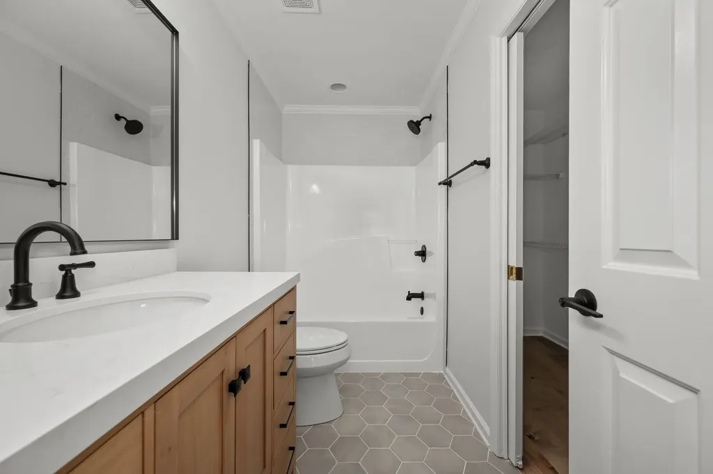 1934 Black Fox Crossing Murfreesboro TN 37127