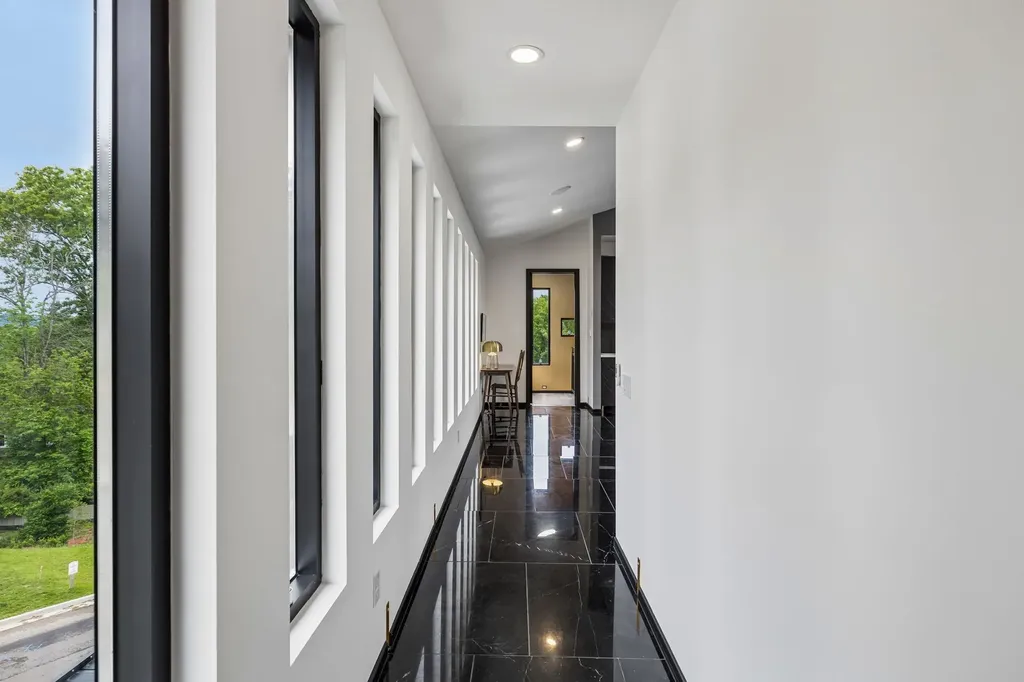 5824 Woodland Hills Drive Nashville TN 37211