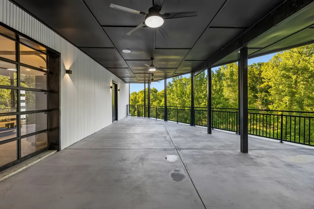 5824 Woodland Hills Drive Nashville TN 37211