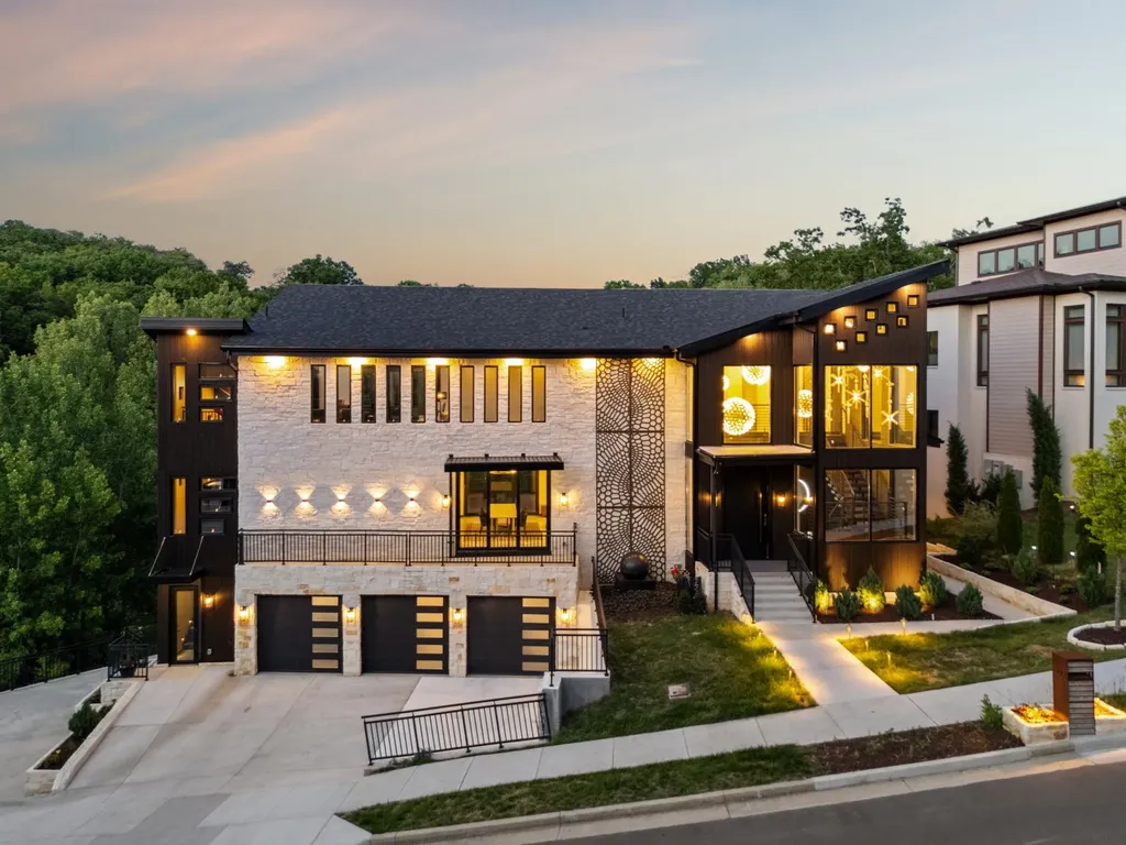 5824 Woodland Hills Drive Nashville TN 37211