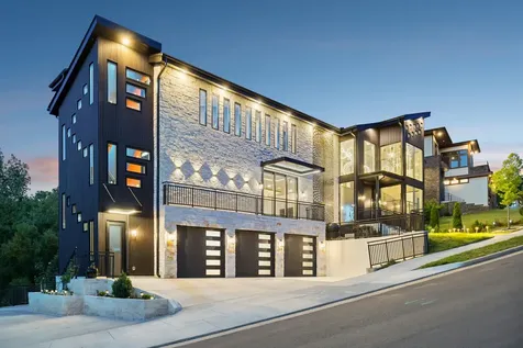 5824 Woodland Hills Drive Nashville TN 37211