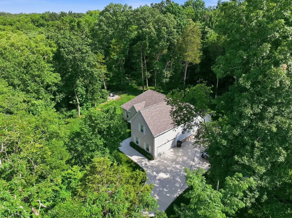 1304 Summer Station Drive Chapel Hill TN 37034