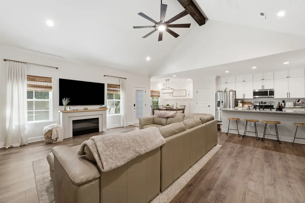1304 Summer Station Drive Chapel Hill TN 37034