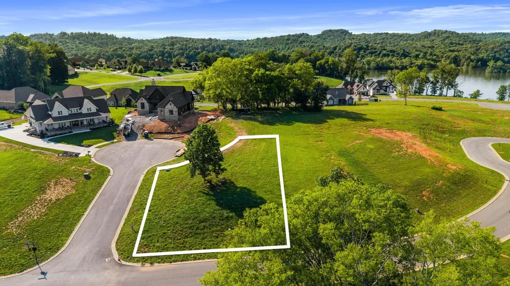 104 Silver Fox Way Loudon TN 37774