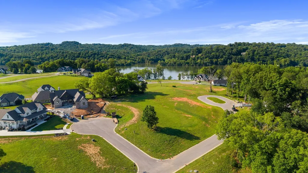 104 Silver Fox Way Loudon TN 37774
