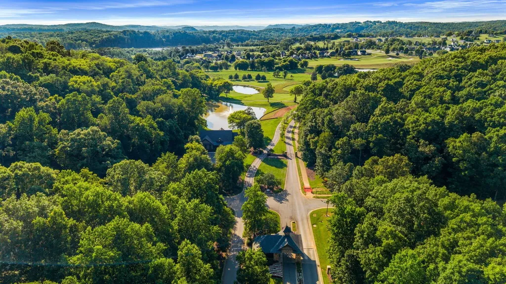 104 Silver Fox Way Loudon TN 37774