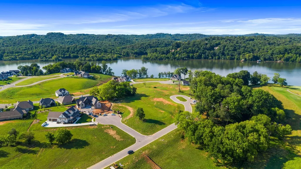 104 Silver Fox Way Loudon TN 37774