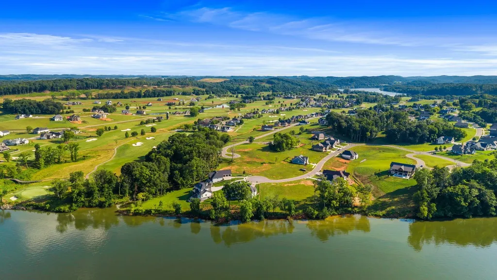 104 Silver Fox Way Loudon TN 37774