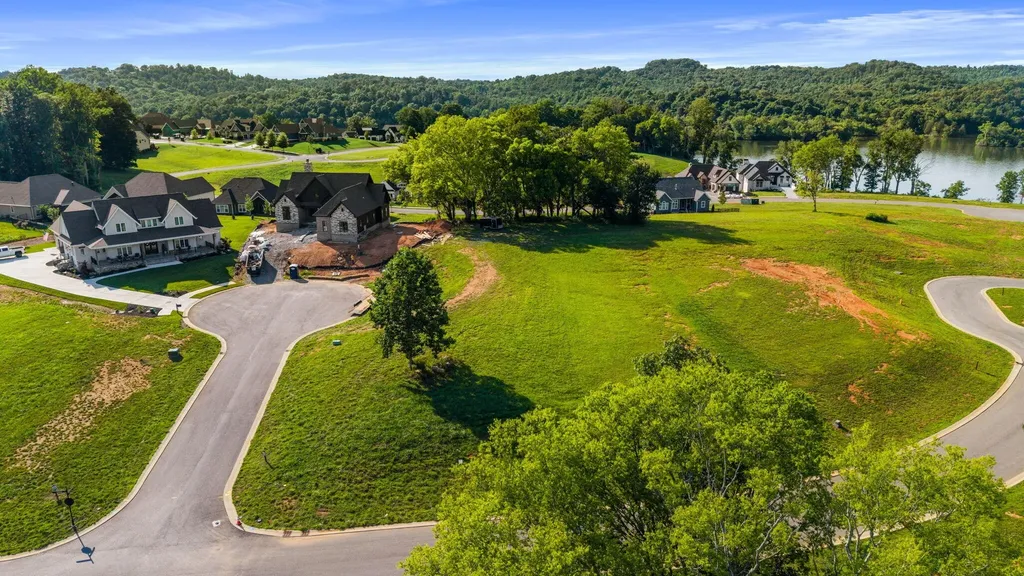 104 Silver Fox Way Loudon TN 37774
