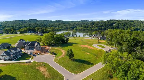 104 Silver Fox Way Loudon TN 37774