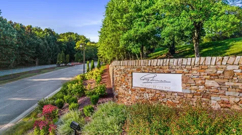 104 Silver Fox Way Loudon TN 37774