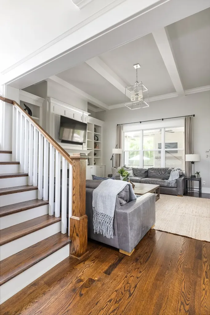 211 Snowden St, W Franklin TN 37064