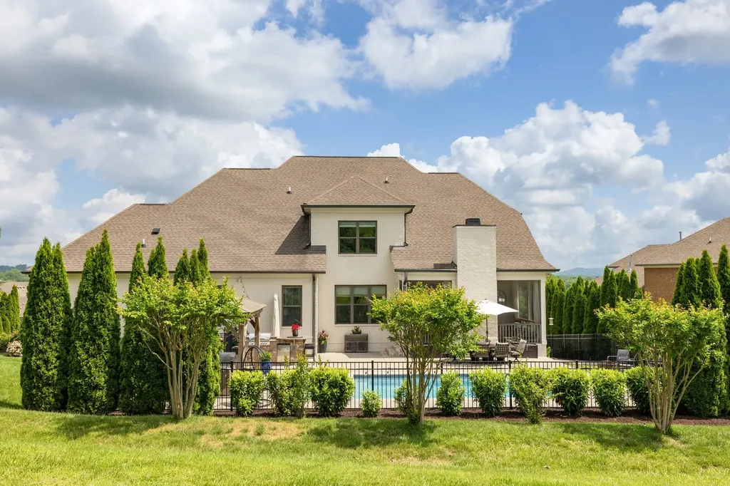 211 Snowden St, W Franklin TN 37064