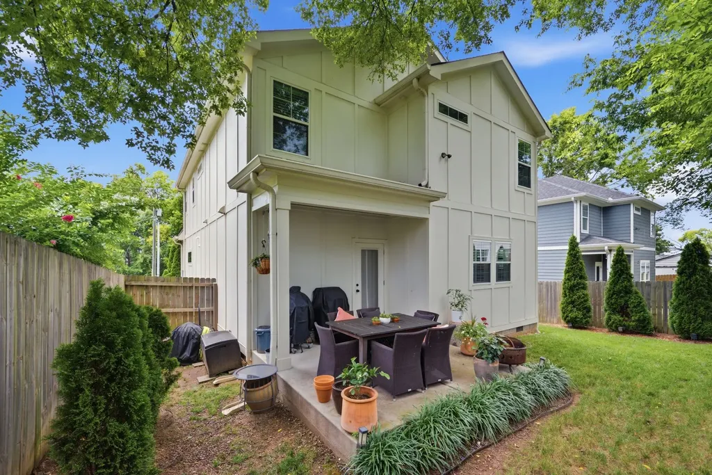 521 Waycross Drive Nashville TN 37211