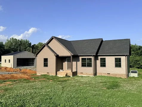 32 Iris Way Lafayette TN 37083