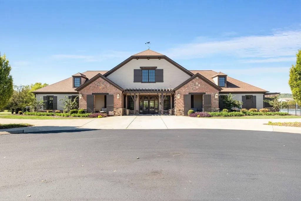 7016 Crimson Leaf Lane College Grove TN 37046