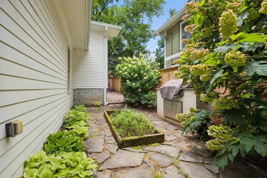 3815 Central Avenue Nashville TN 37205