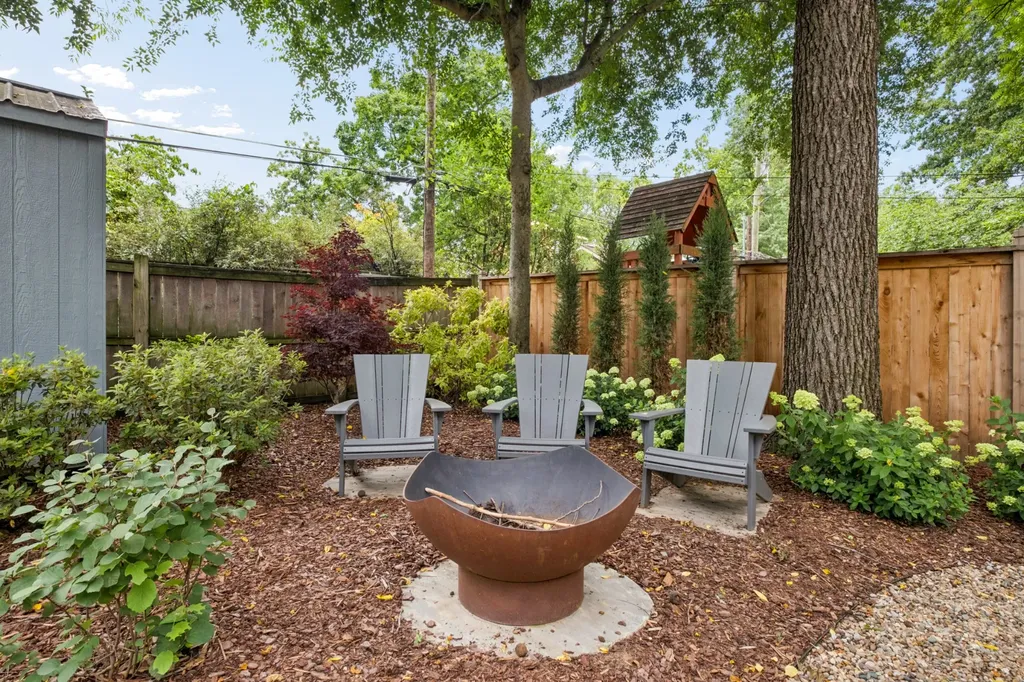 3815 Central Avenue Nashville TN 37205