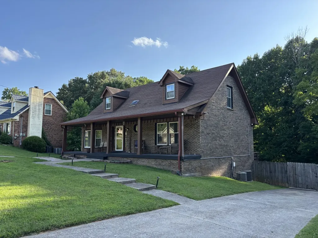 1028 Foxmoor Drive Clarksville TN 37042