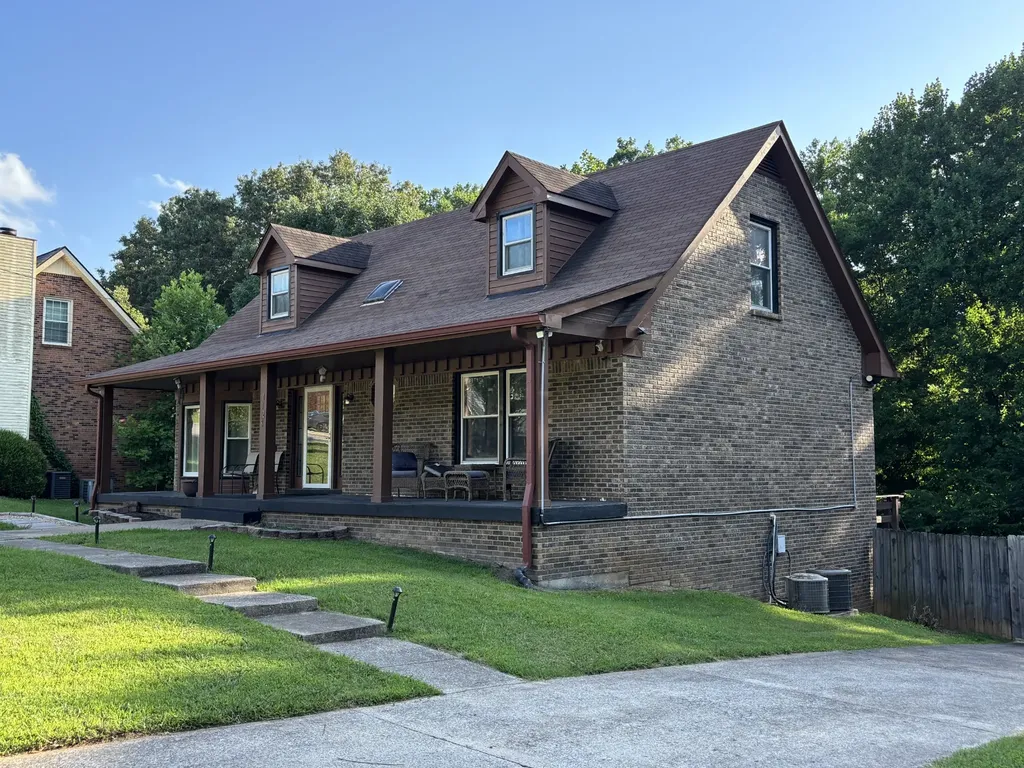 1028 Foxmoor Drive Clarksville TN 37042