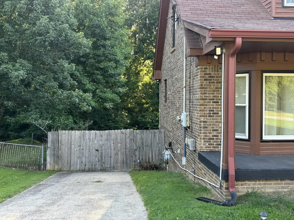 1028 Foxmoor Drive Clarksville TN 37042