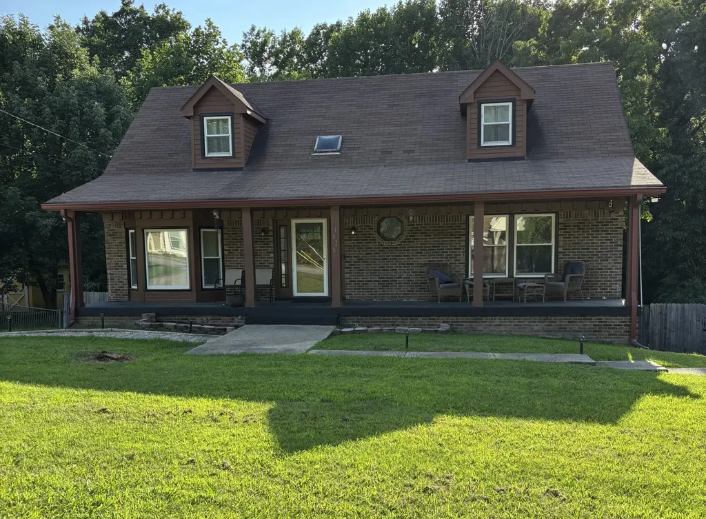 1028 Foxmoor Drive Clarksville TN 37042