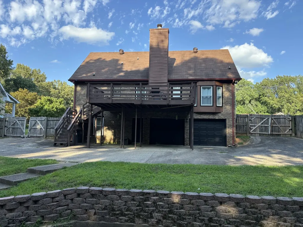 1028 Foxmoor Drive Clarksville TN 37042