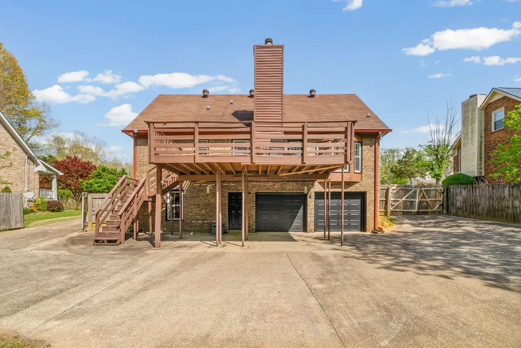 1028 Foxmoor Drive Clarksville TN 37042