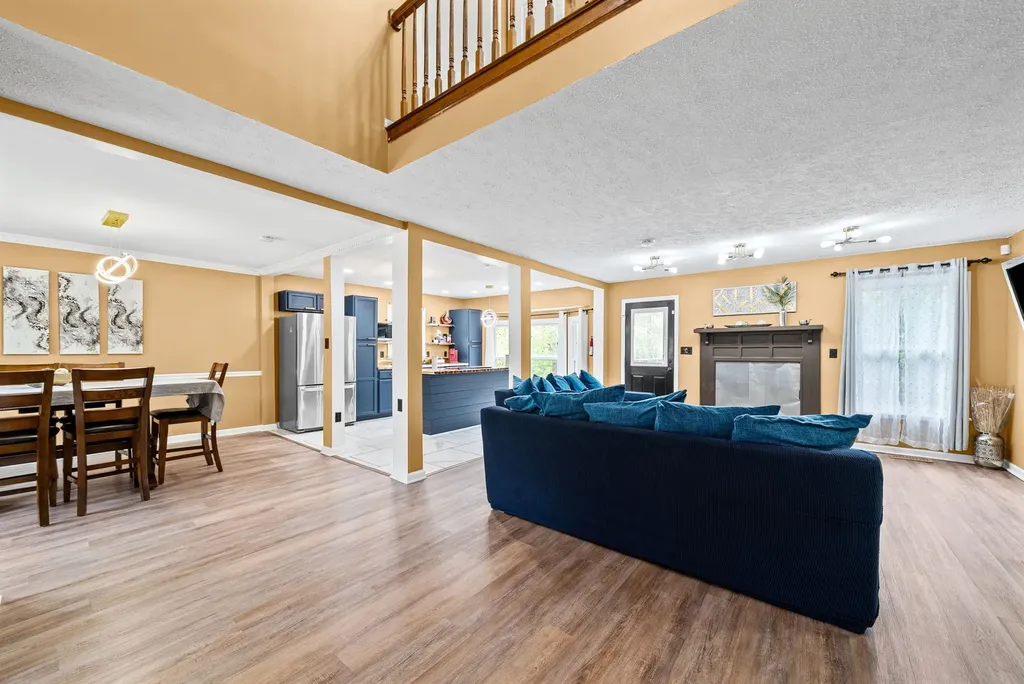 1028 Foxmoor Drive Clarksville TN 37042